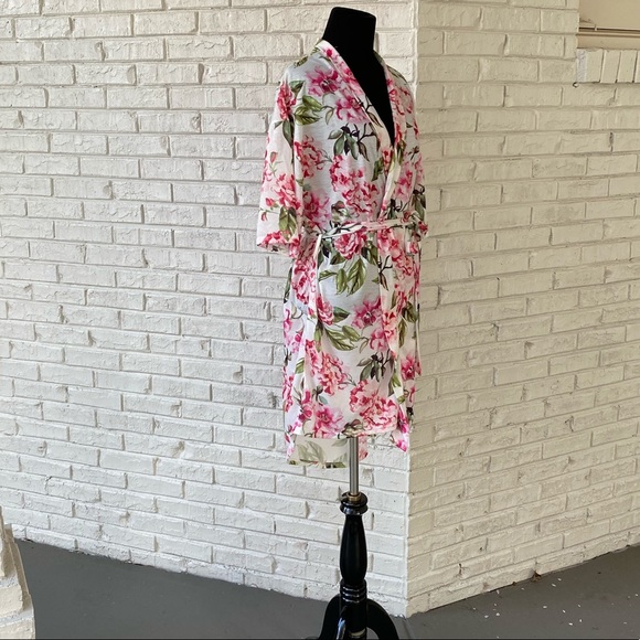 Show Me Your MuMu Floral Kimono Robe Dressing Gown - Picture 2 of 8